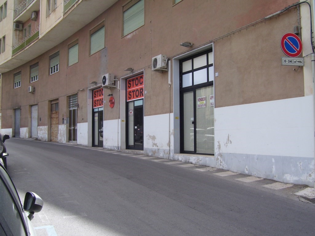 Locale commerciale in vendita a Ragusa