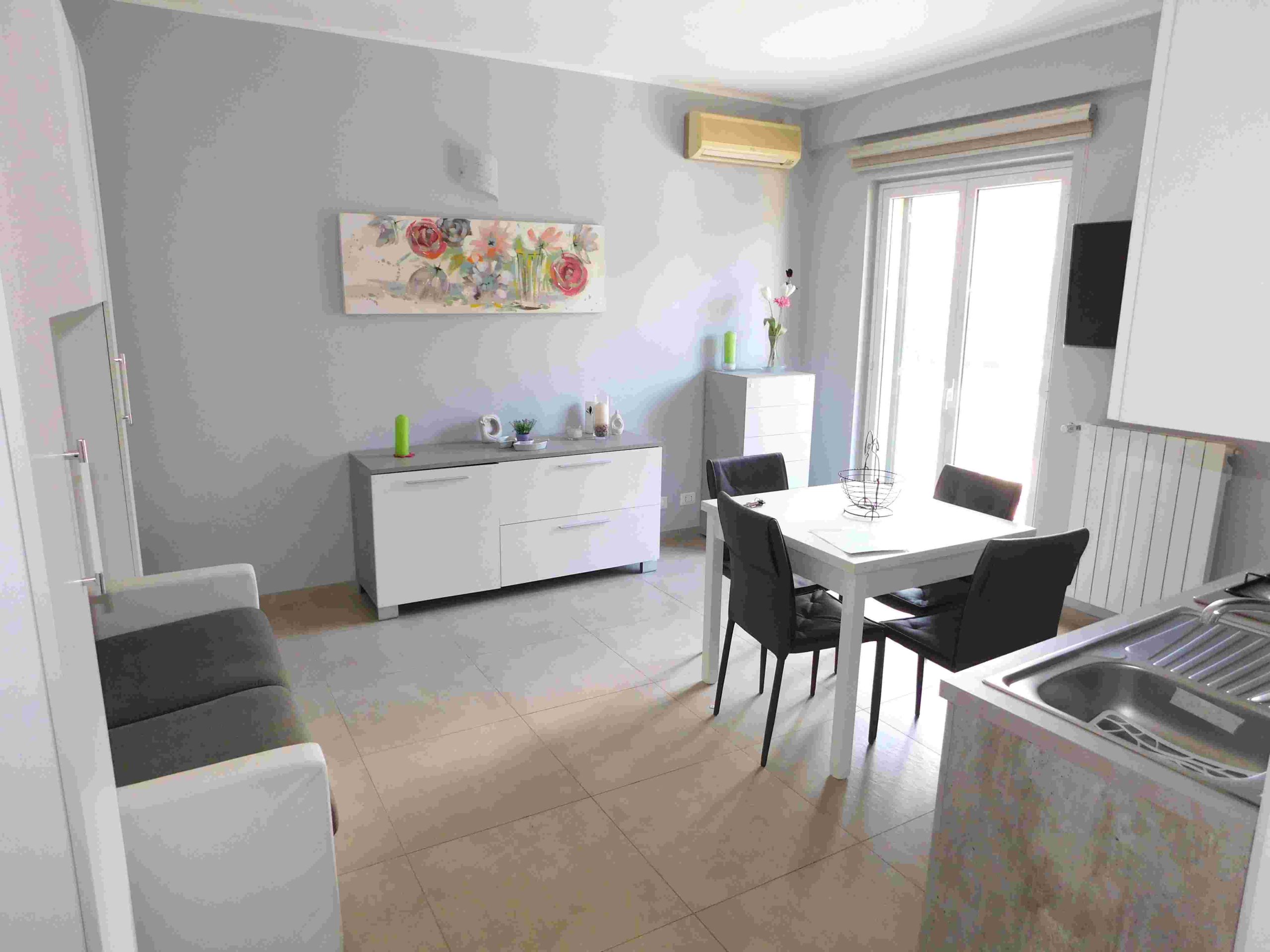 APPARTAMENTO RISTRUTTURATO ED ARREDATO